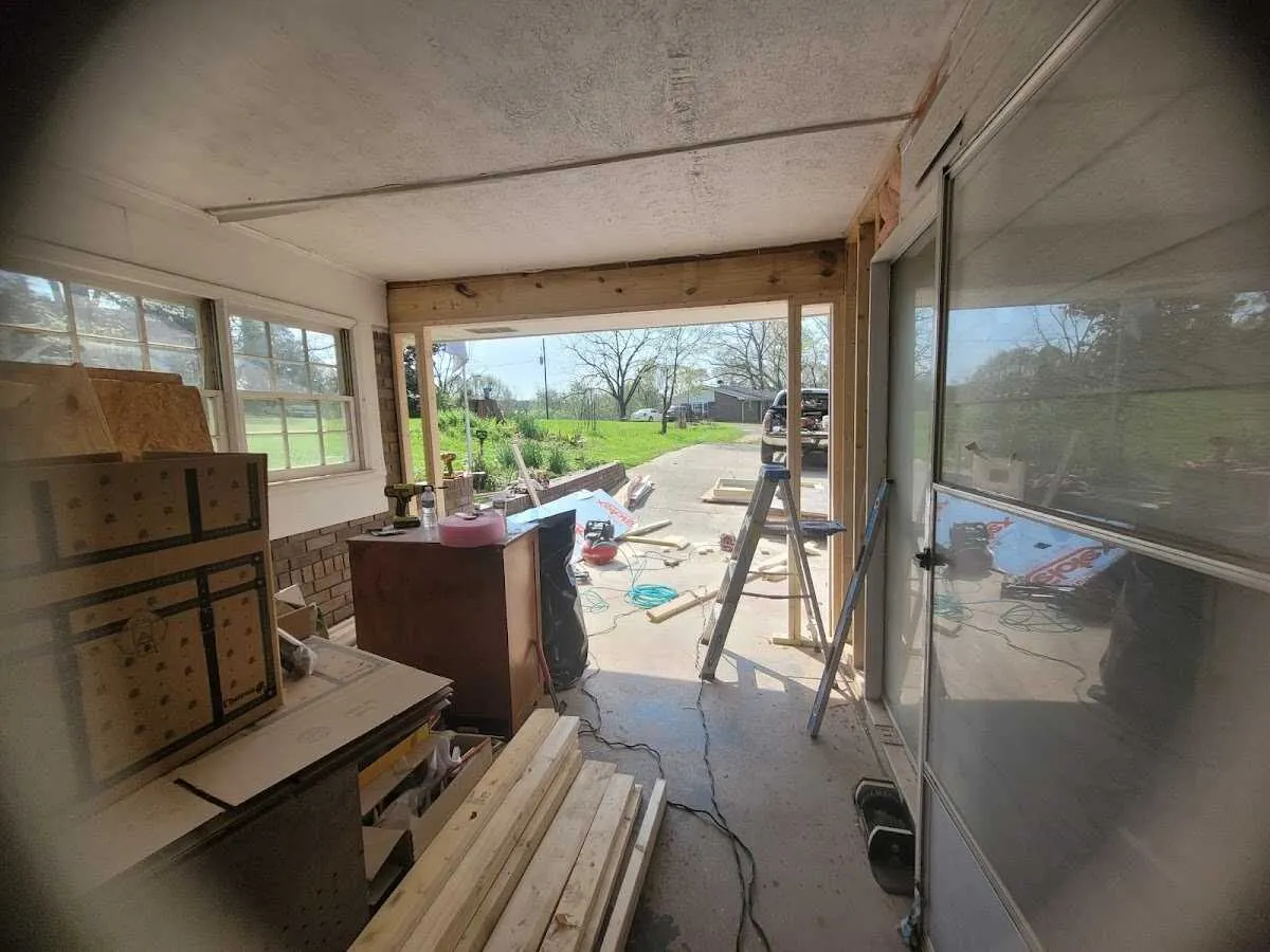 Air movers and dehumidifier for Water Mitigation Services in Camp Swift